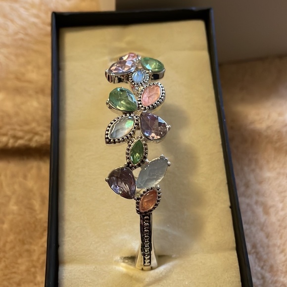 NIB Napier Bracelet - Picture 2 of 5